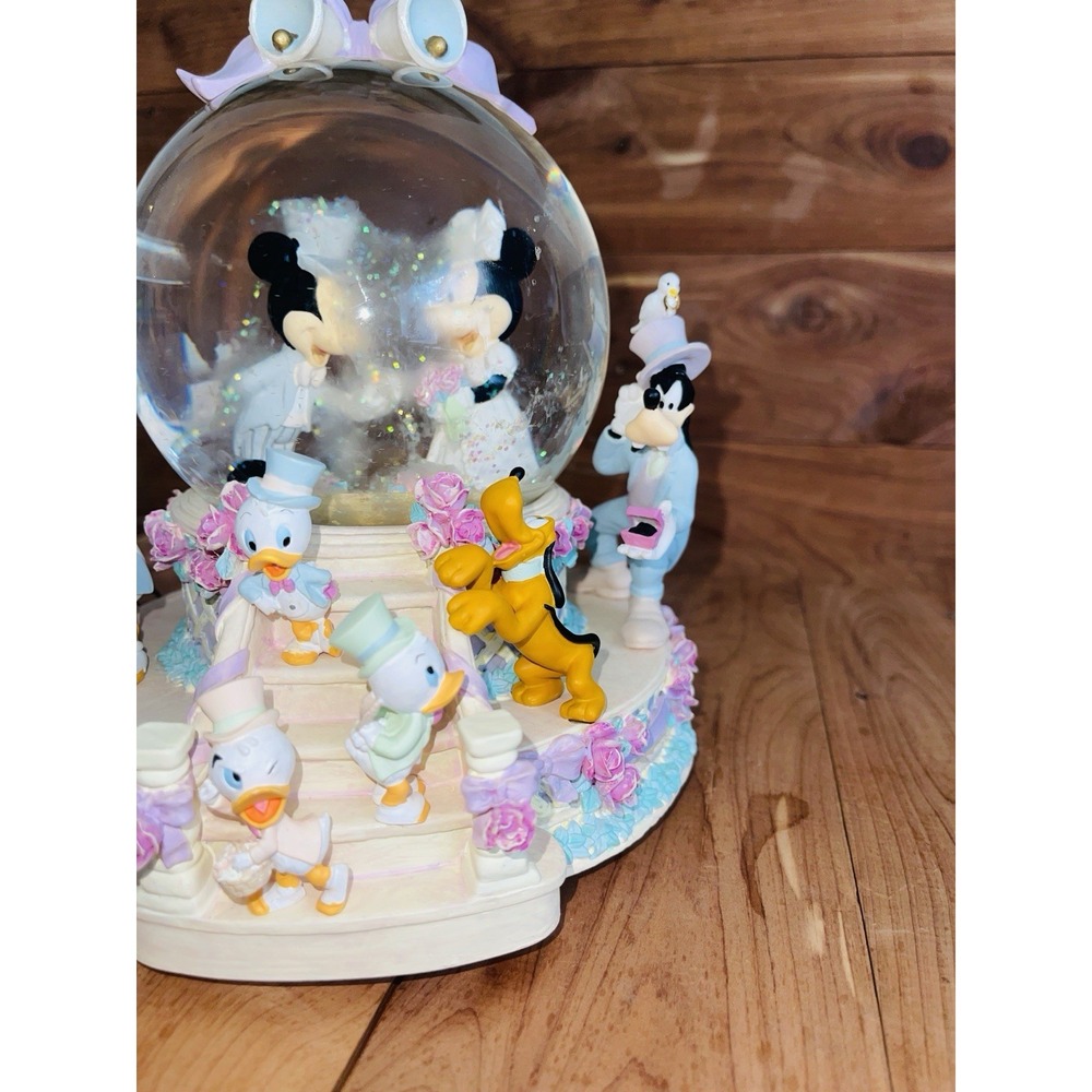 VTG Disney Store Mickey & Minnie Mouse Wedding March Musical Snow Globe Cake